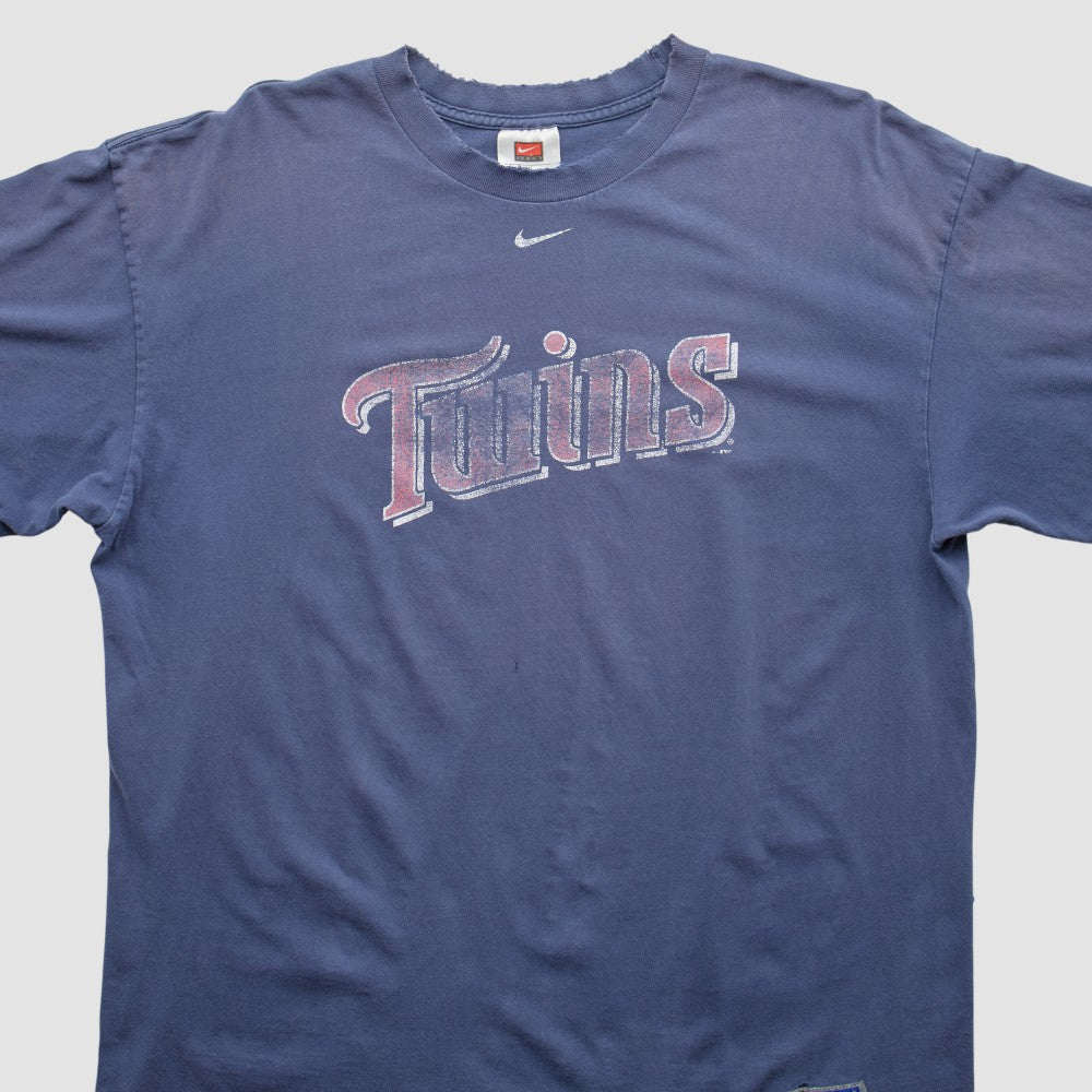 Minnesota Twins Nike 2000s T-Shirt | MLB On Sale