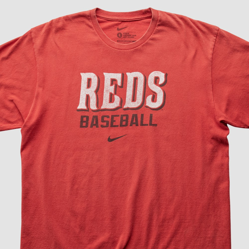 Cincinnati Reds Nike 2000s T-Shirt | MLB Discount