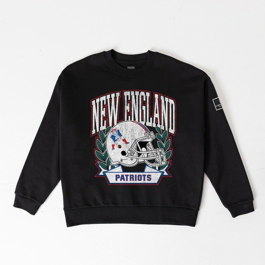 New England Patriots  Gameday Couture Women's Oversized Victory Lane Black Label Premium Fleece Sweatshirt