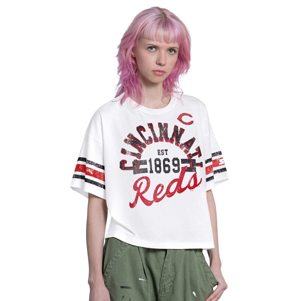 Cincinnati Reds Starter Women's Cropped Hurry Up Offense T-Shirt | MLB Discount