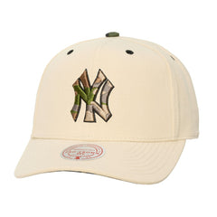 New York Yankees Mitchell & Ness Unisex Camo Logo Pro Crown Snapback Hat | MLB On Sale