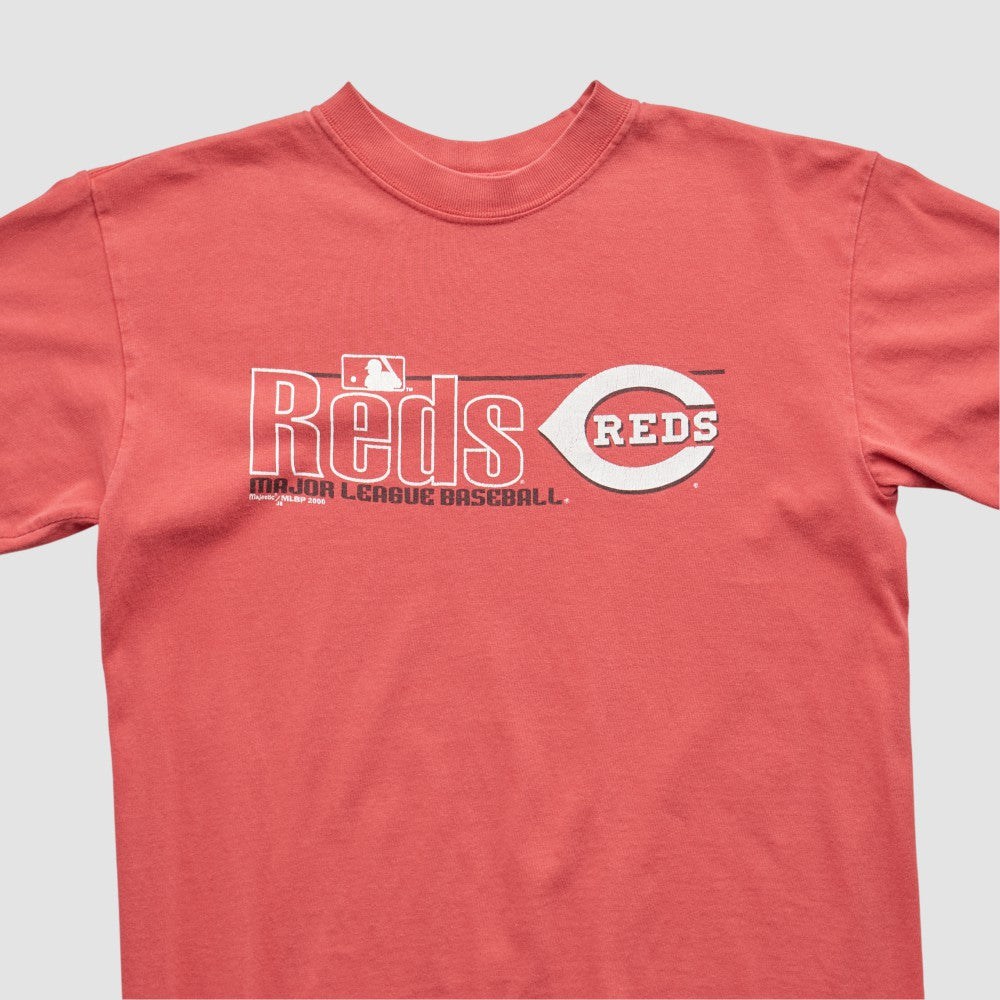 Cincinnati Reds Majestic 2000 T-shirt | MLB Outlet