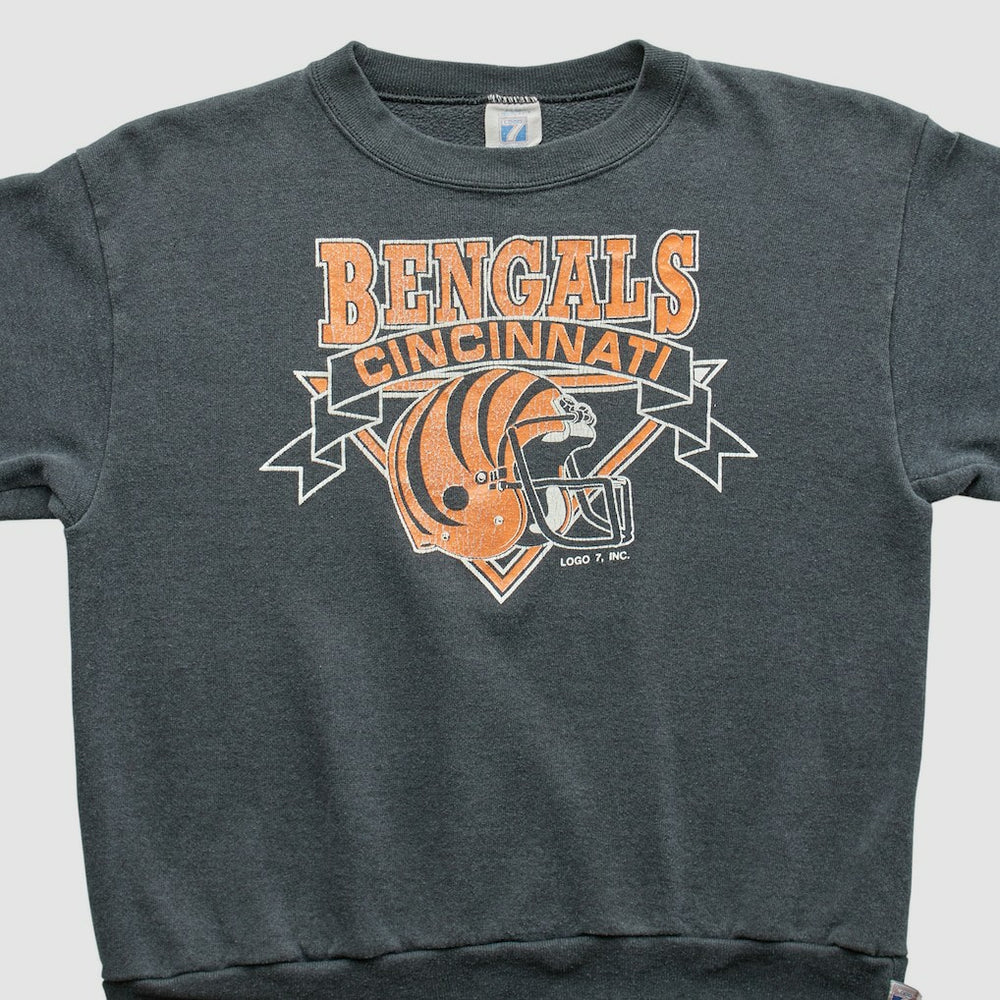 Cincinnati Bengals Fanatics Logo 7 80s Pullover Sweatshirt