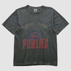Philadelphia Phillies 90s T-shirt | MLB Near me