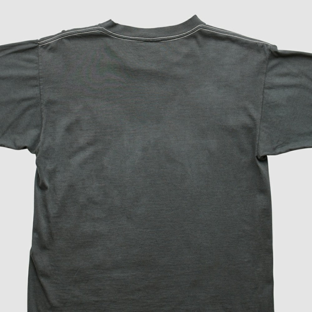 Philadelphia Phillies 90s T-shirt | MLB Near me