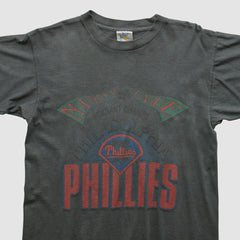 Philadelphia Phillies 90s T-shirt | MLB Near me