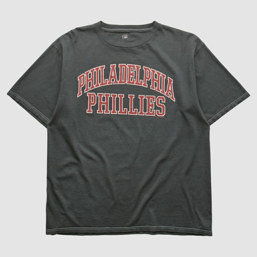 Philadelphia Phillies 2000s T-shirt | MLB Outlet