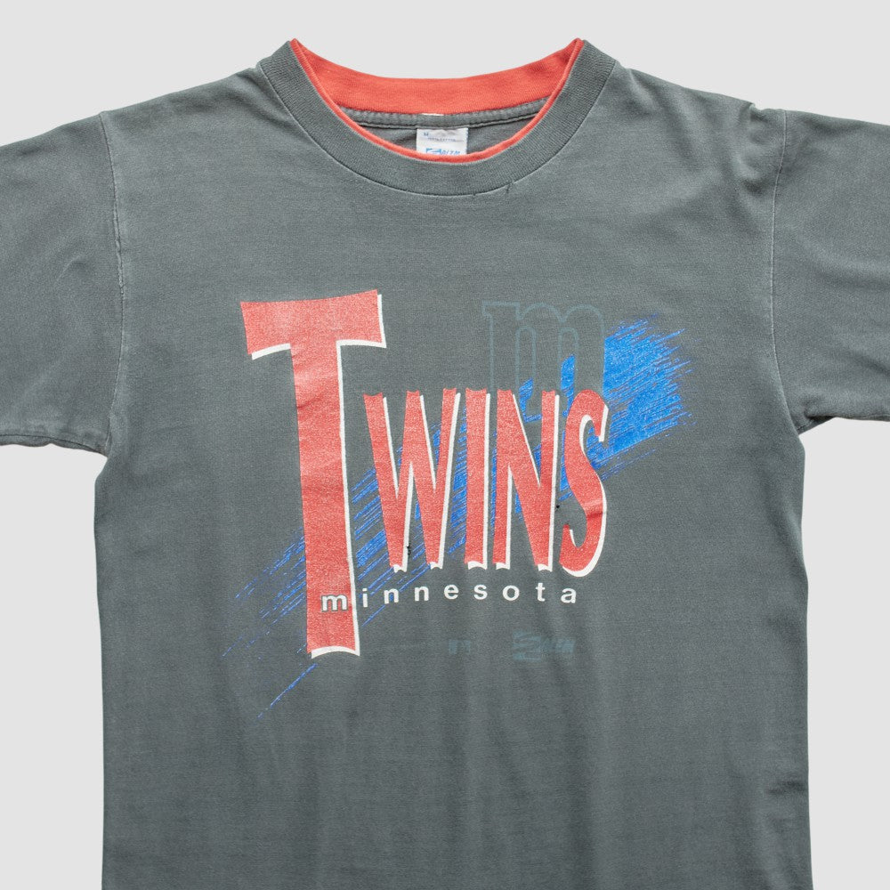 Minnesota Twins Salem 90s T-shirt | MLB US