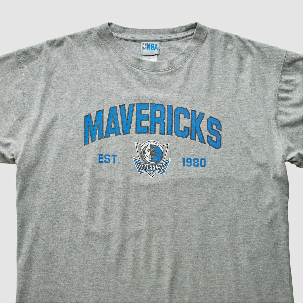 Dallas Mavericks NBA 2000s T-shirt sale Discount