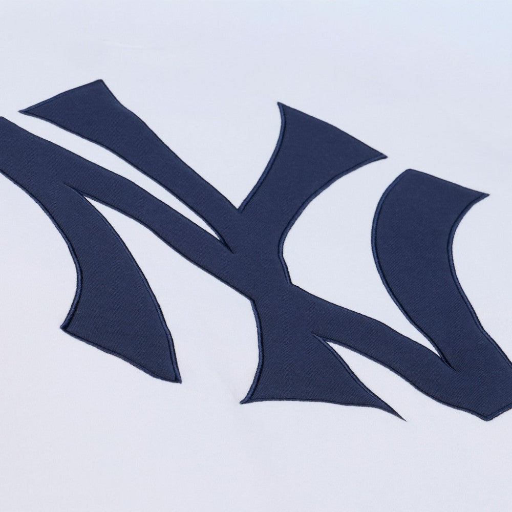 New York Yankees Mitchell & Ness Arctic Fleece Sweatshirt | MLB US