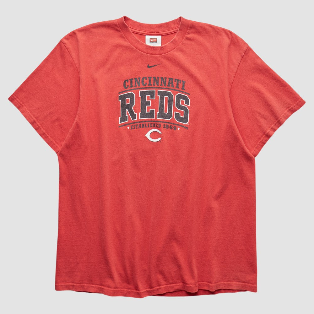 Cincinnati Reds Nike 2000s T-shirt | MLB Shop