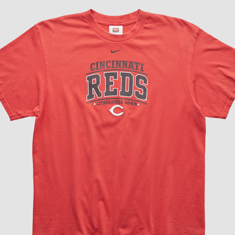 Cincinnati Reds Nike 2000s T-shirt | MLB Shop