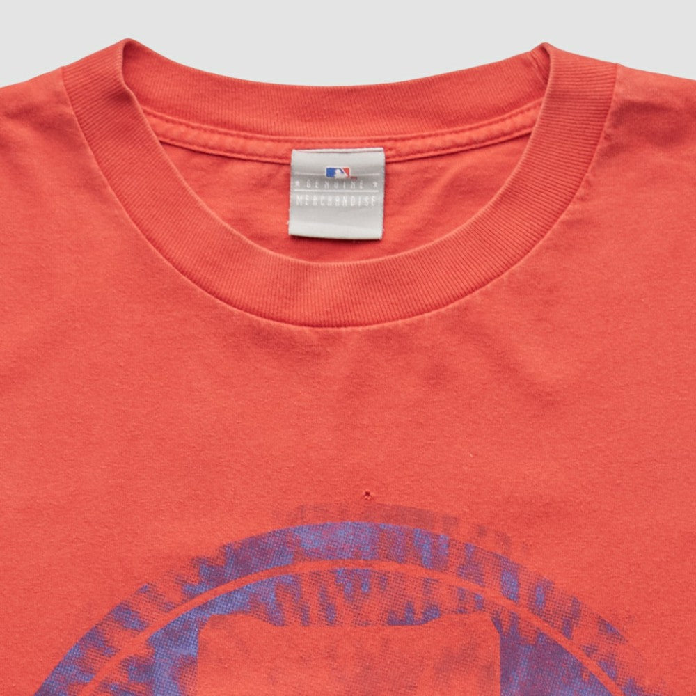Philadelphia Phillies Genuine Merchandise 2000s T-shirt | MLB Discount