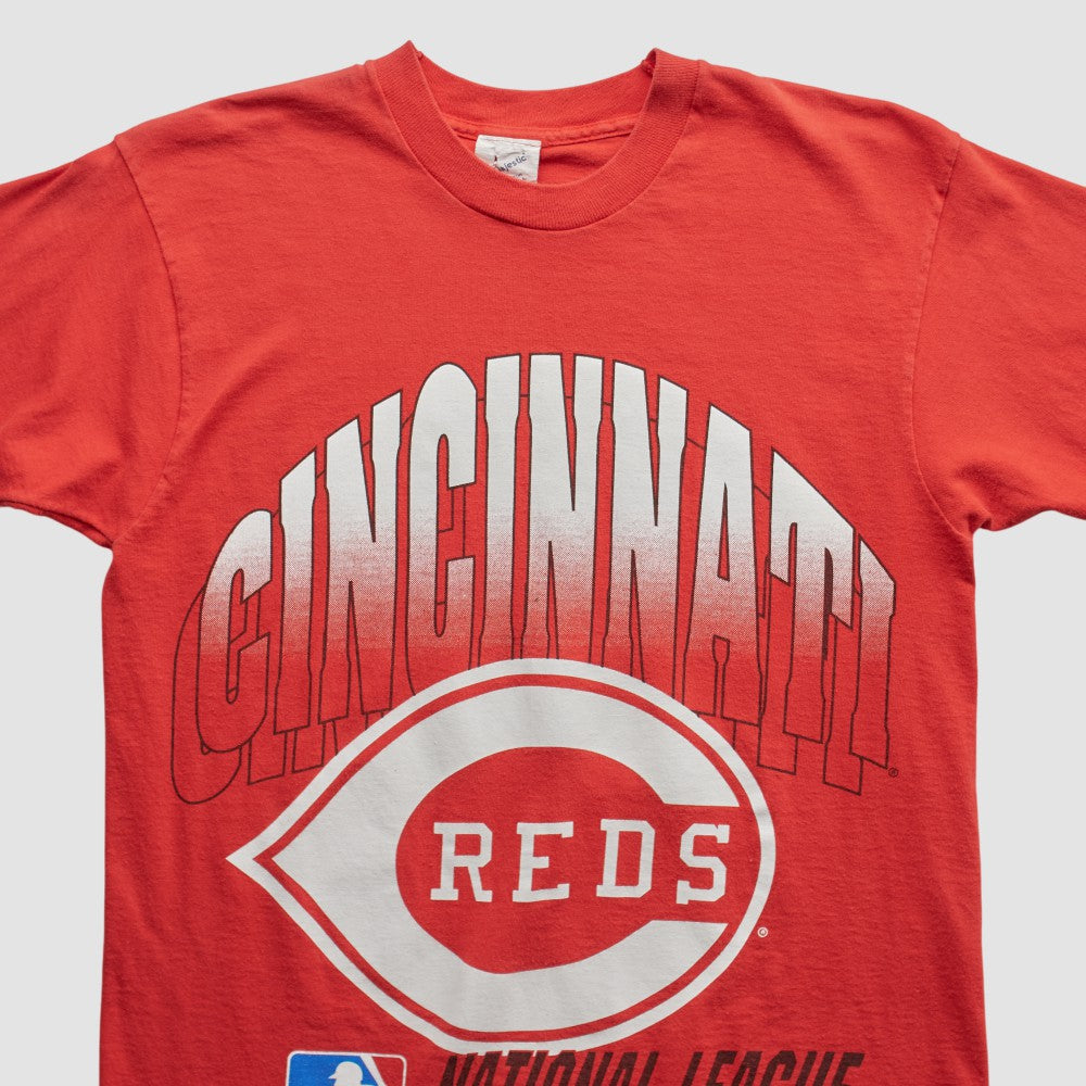Cincinnati Reds Majestic 90s T-shirt | MLB Shop
