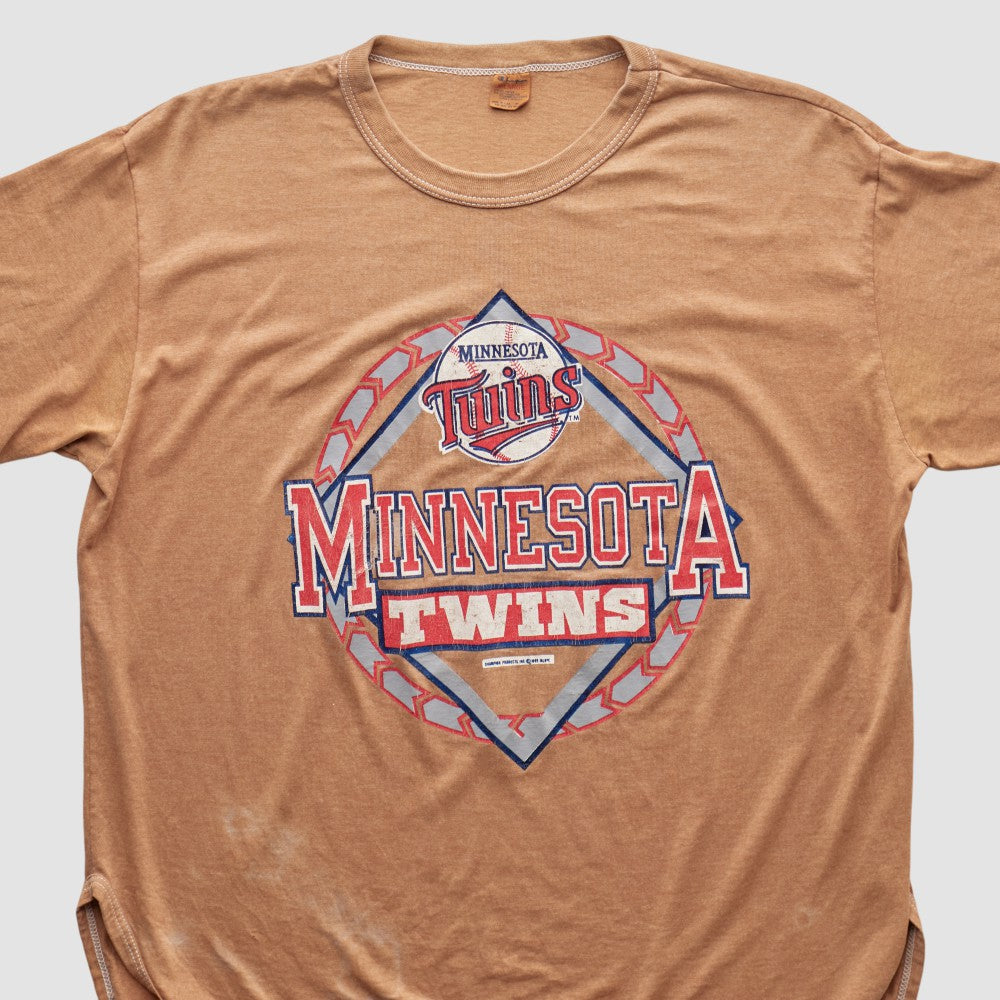 Minnesota Twins Champion 90s T-shirt | MLB Shop