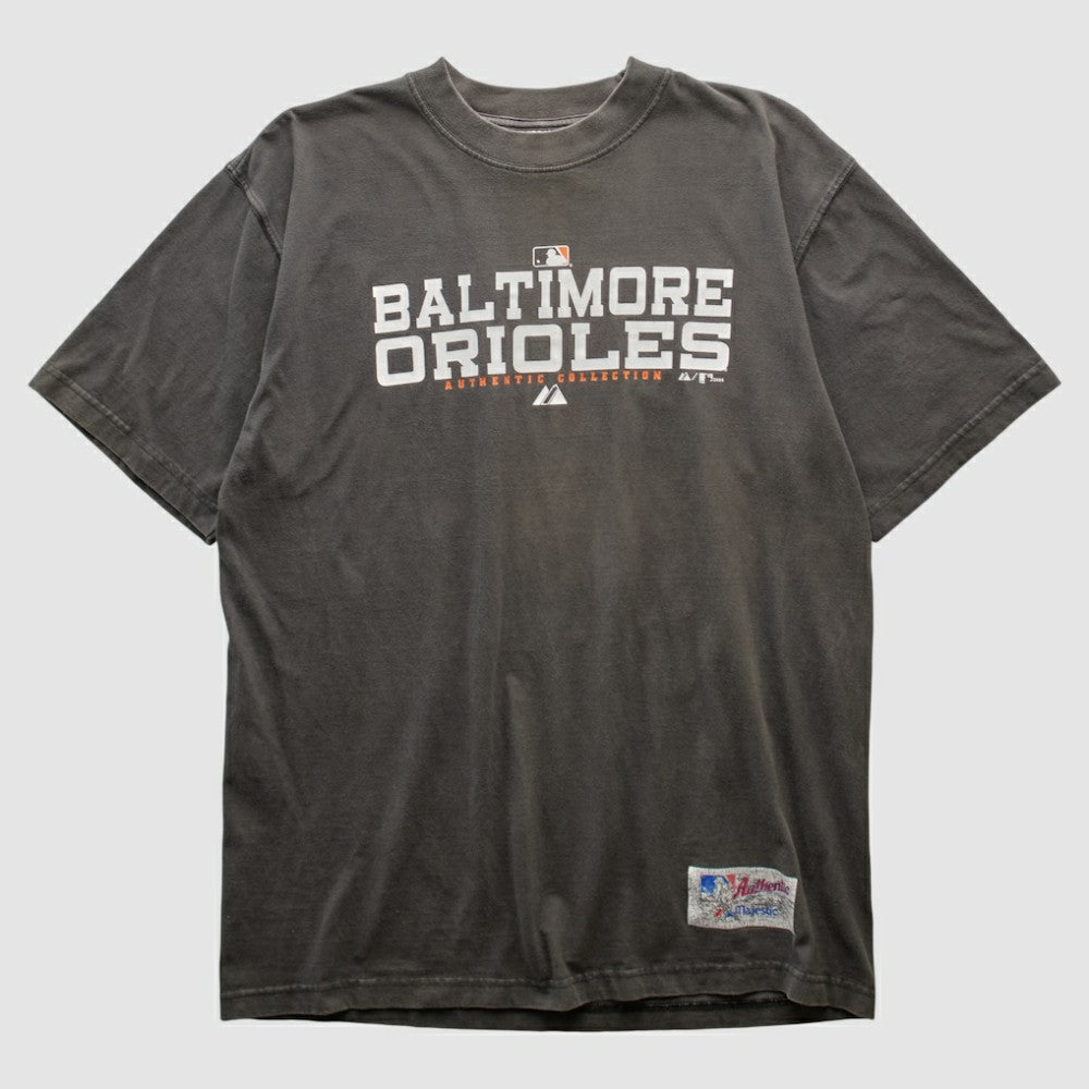 Baltimore Orioles Majestic 2000s T-shirt | MLB Shop