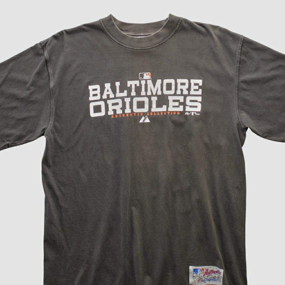 Baltimore Orioles Majestic 2000s T-shirt | MLB Shop