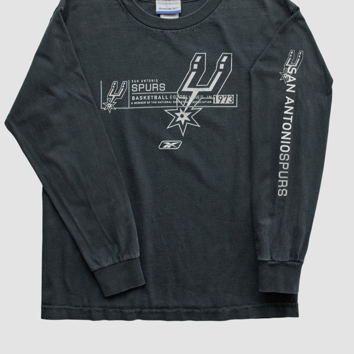 San Antonio Spurs Reebok 2000s Long Sleeve T-shirt On Sale