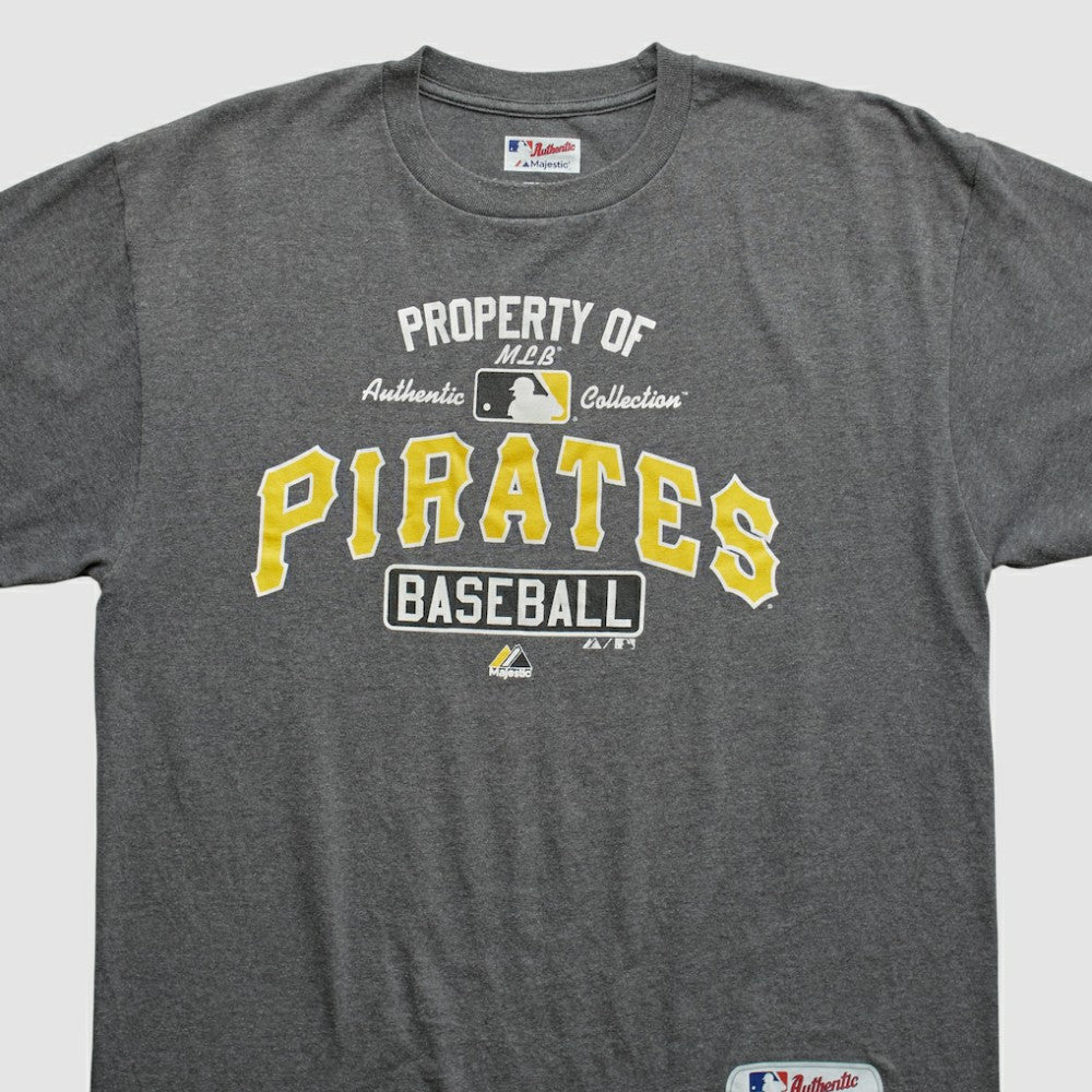 Pittsburgh Pirates Majestic 2010s T-shirt | MLB Shop
