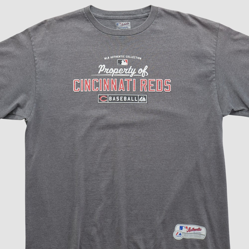 Cincinnati Reds Majestic 2000s T-shirt | MLB For sale