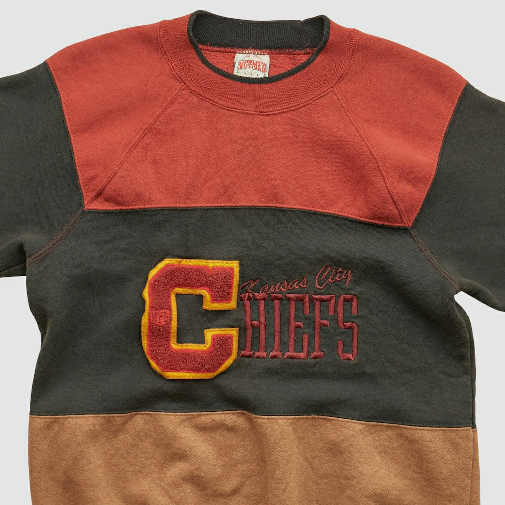Kansas City Chiefs Fanatics Nutmeg Mills 90s Pullover Sweatshirt