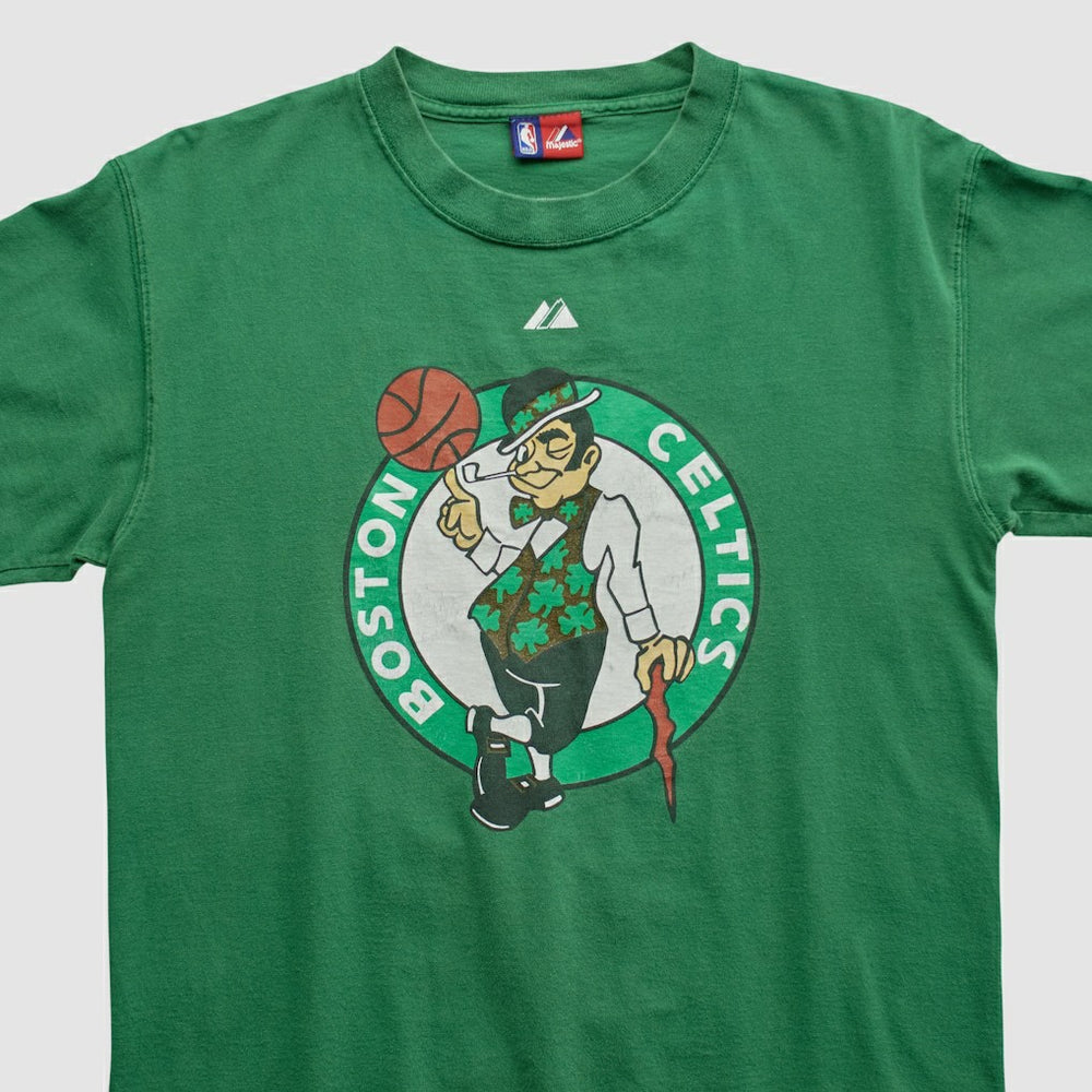 Boston Celtics Majestic 2000s T-shirt For Sale