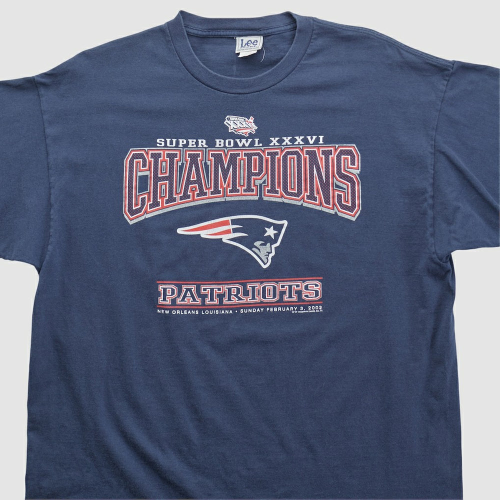 New England Patriots Fanatics Lee Apparel 2002 T-shirt