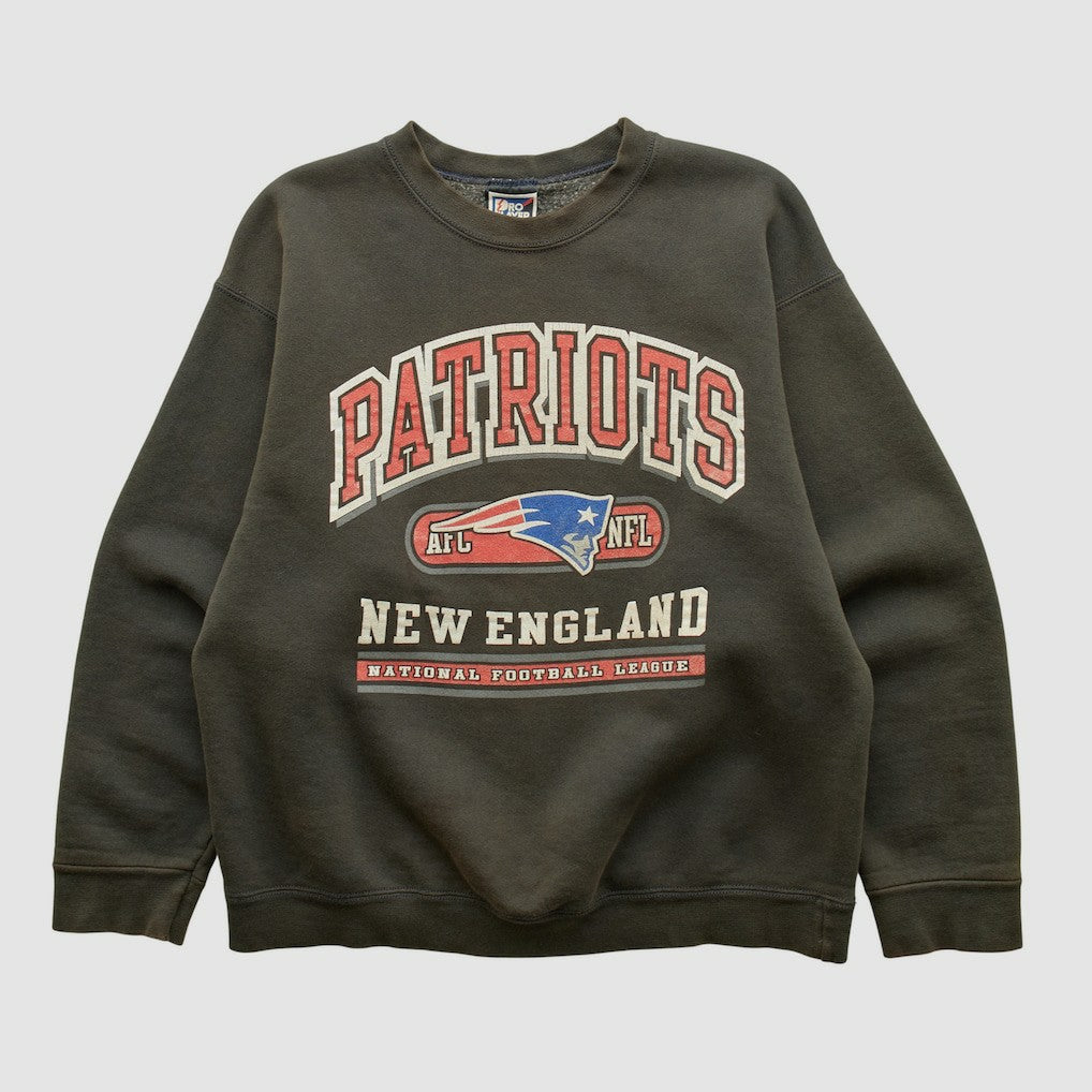 New England Patriots Fanatics Pro Player 90s Pullover Sweatshirt