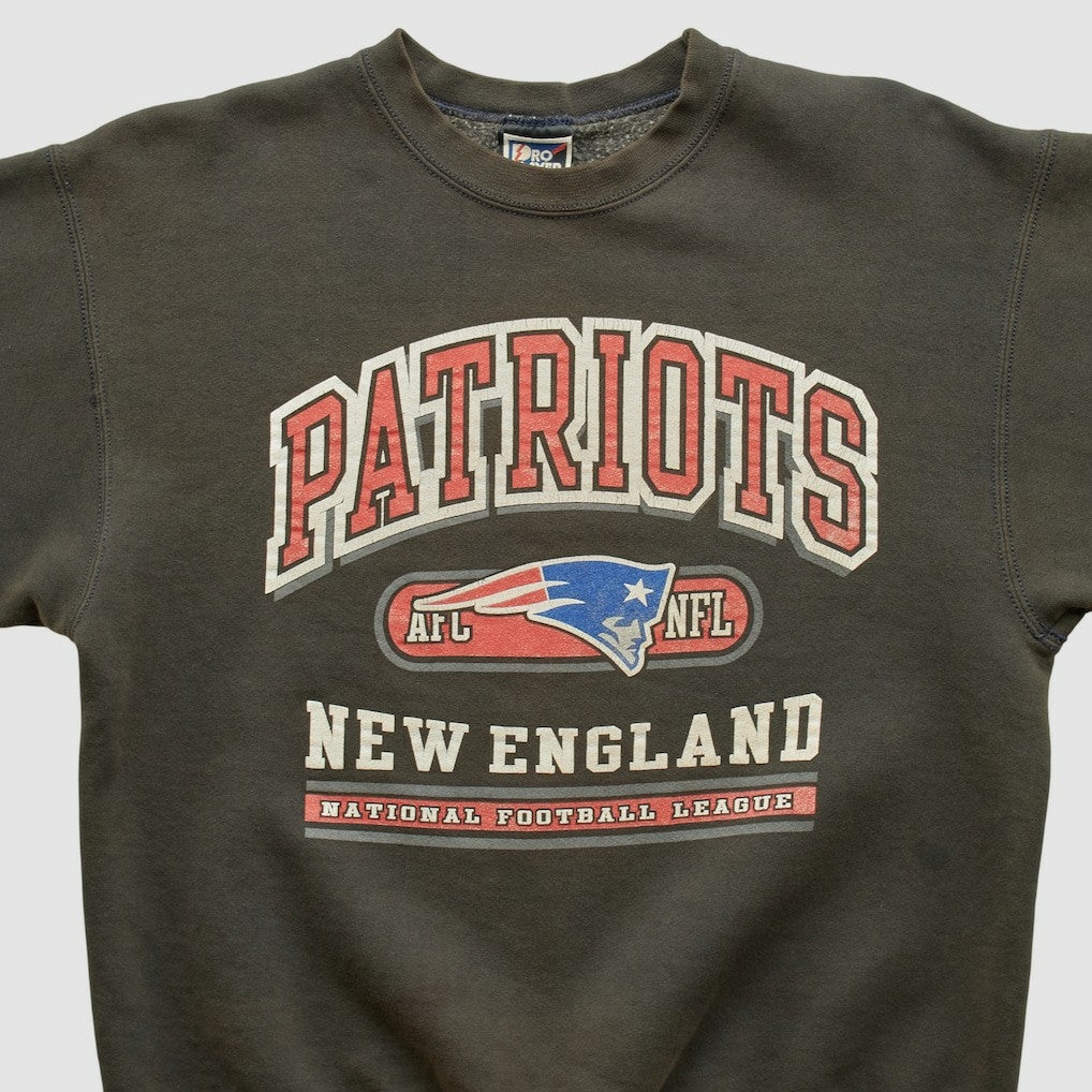 New England Patriots Fanatics Pro Player 90s Pullover Sweatshirt