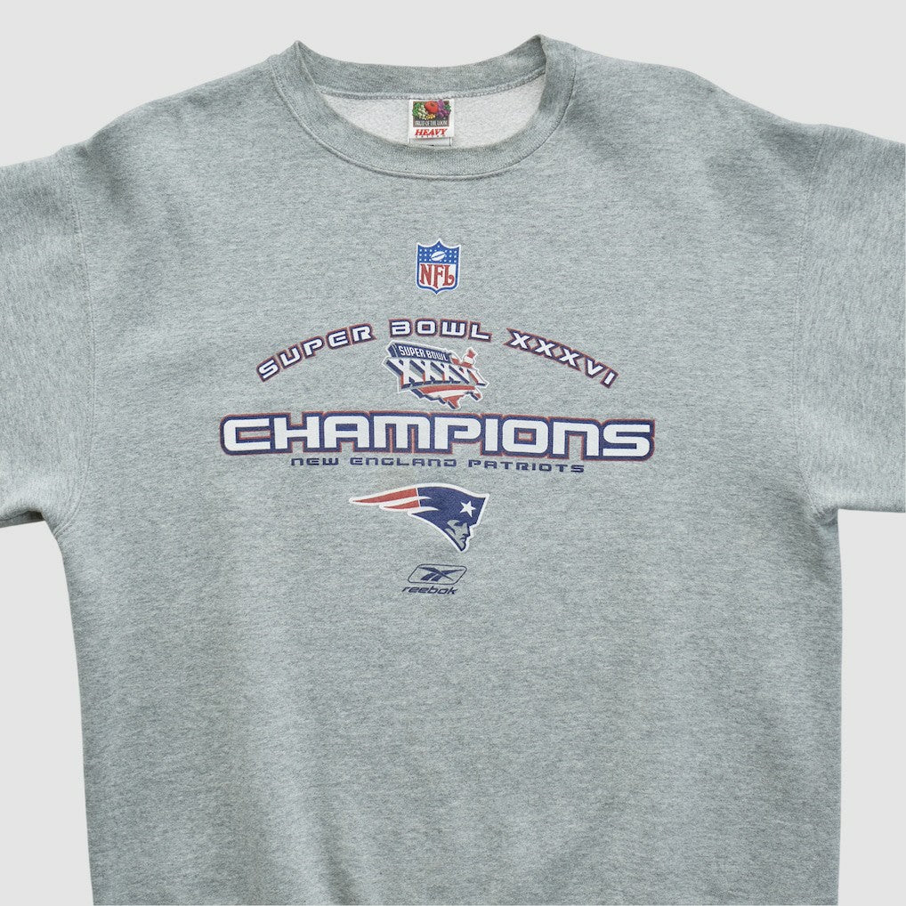 New England Patriots Fanatics Super Bowl XXXVI Fruit of The Loom 2002 Pullover Sweatshirt