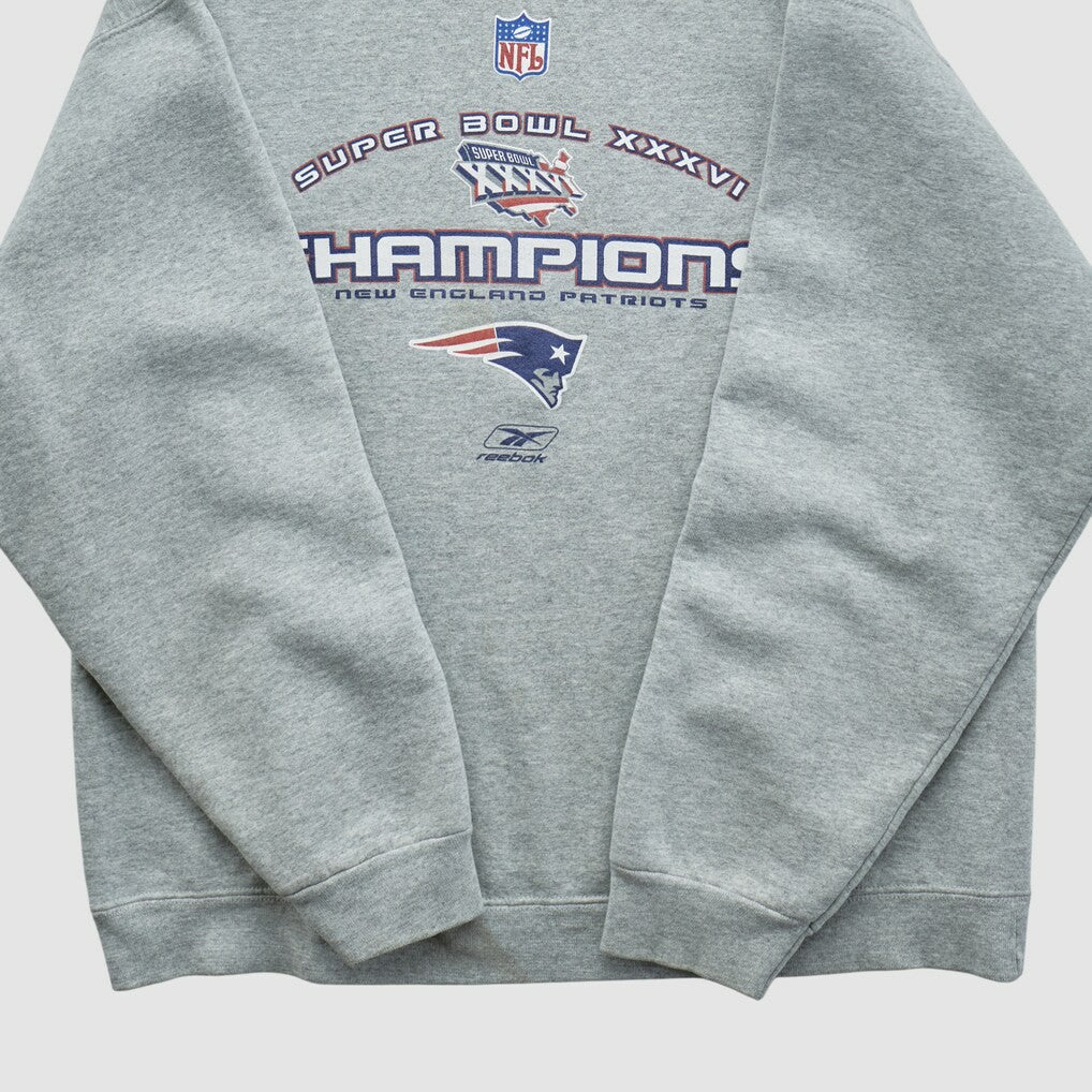 New England Patriots Fanatics Super Bowl XXXVI Fruit of The Loom 2002 Pullover Sweatshirt