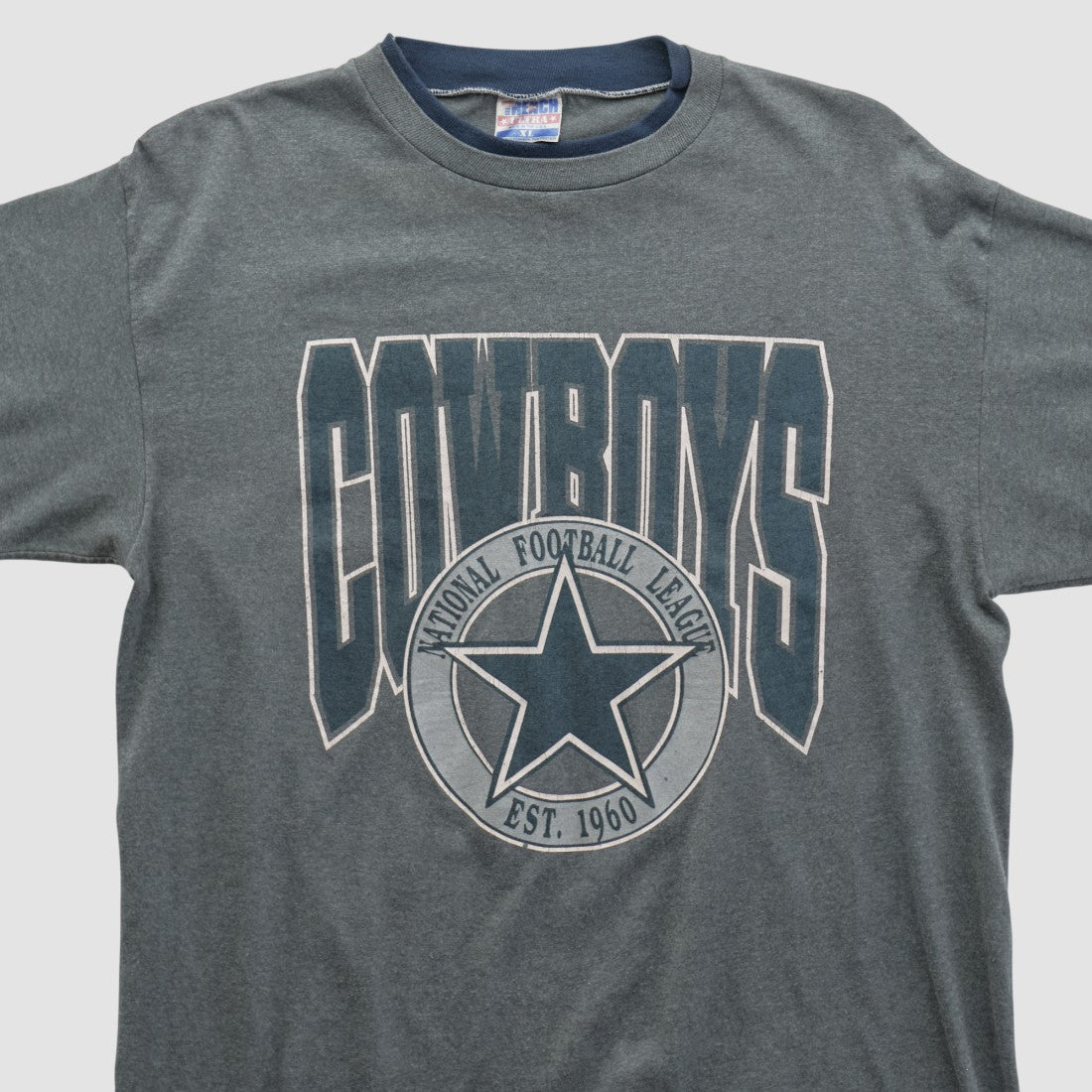 Dallas Cowboys Fanatics Trench 90s T-shirt