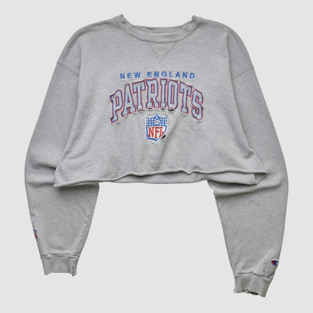 New England Patriots Fanatics Champion 90s Pullover Sweatshirt