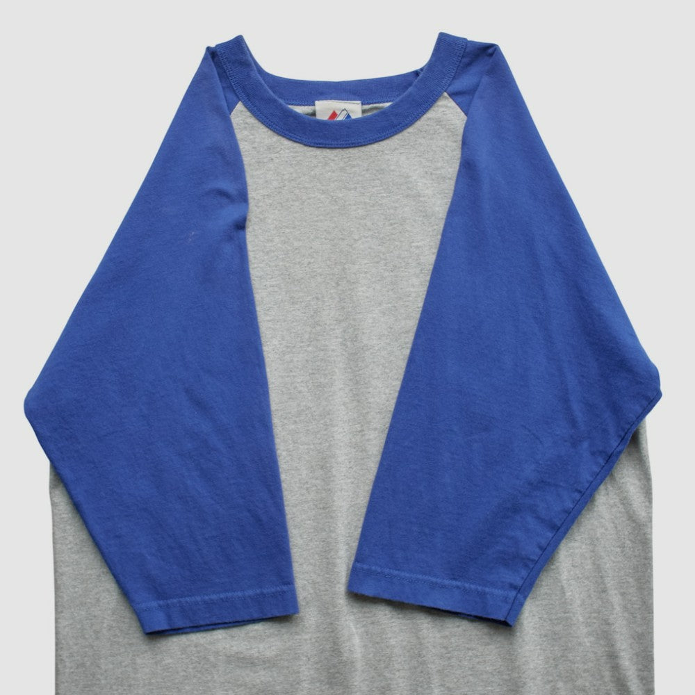 Chicago Cubs Majestic 2000s T-shirt | MLB Outlet