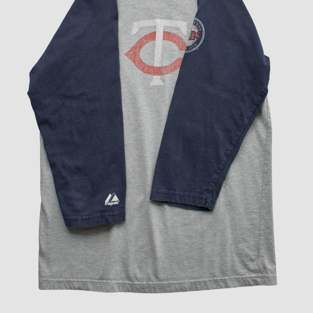 Minnesota Twins Majestic 2000s T-shirt | MLB Discount