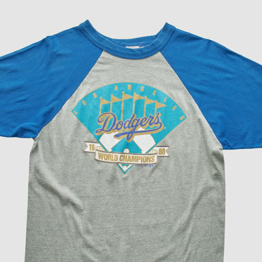 World Series Winterland Productions 1988 T-shirt | MLB On Sale