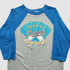 World Series Winterland Productions 1988 T-shirt | MLB On Sale