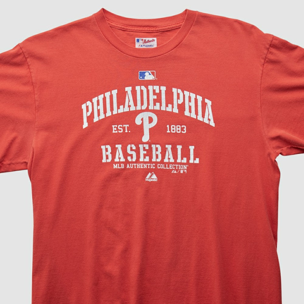 Philadelphia Phillies Majestic 2000s T-shirt | MLB For sale