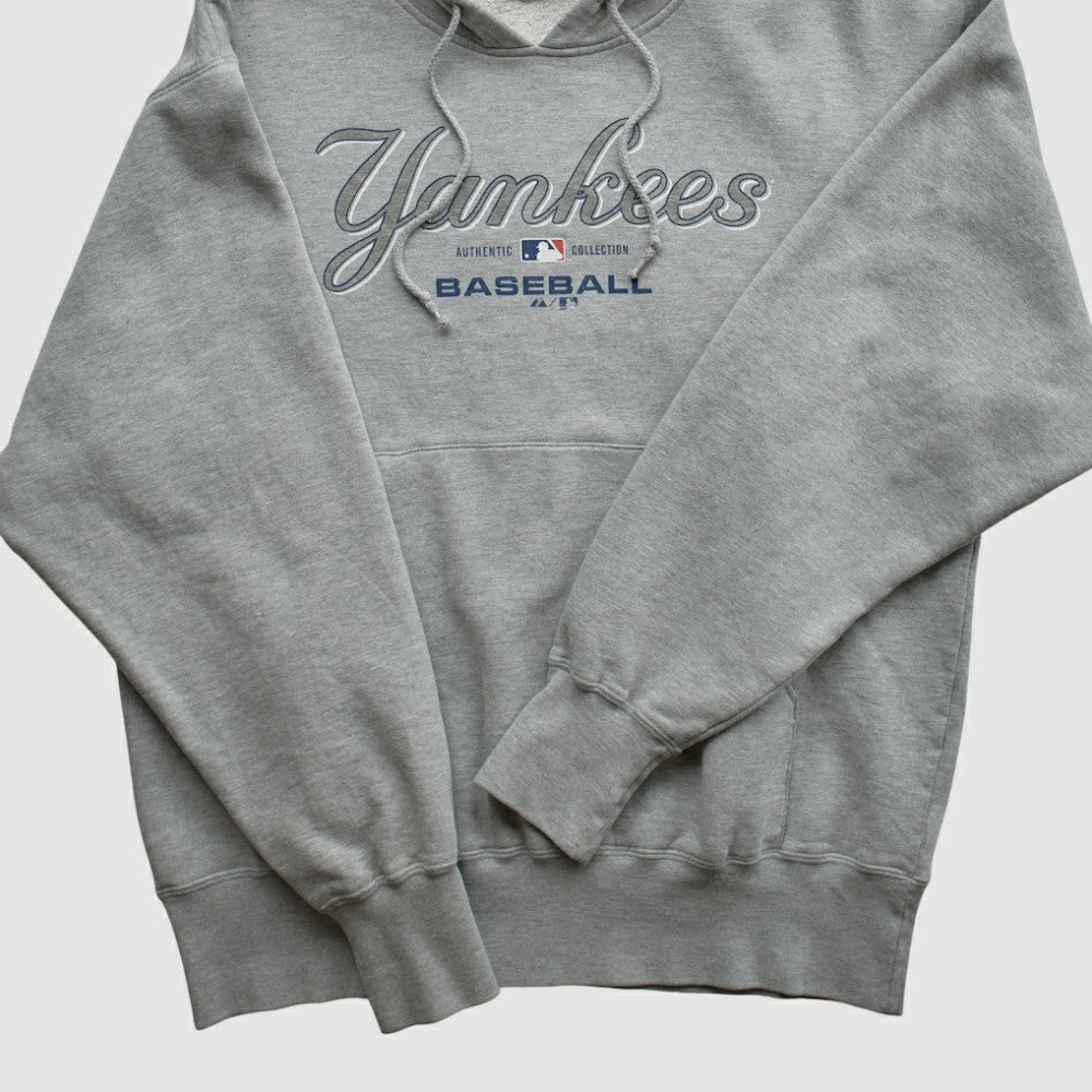 New York Yankees Majestic 2000s Hooded Pullover Sweatshirt | MLB Shop