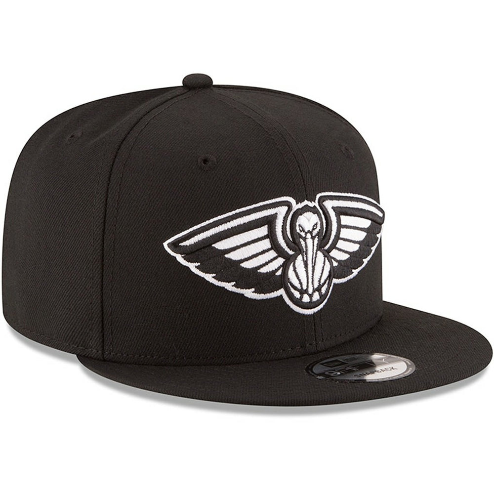 New Orleans Pelicans Black & White Logo 9FIFTY Adjustable Snapback Hat For Sale