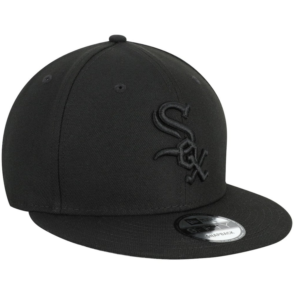 Chicago White Sox New Era Black on Black 9FIFTY Team Snapback Adjustable Hat | MLB Online