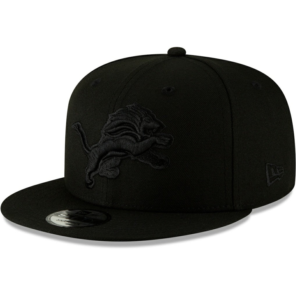 Detroit Lions New Era Black On Black 9FIFTY Adjustable Hat