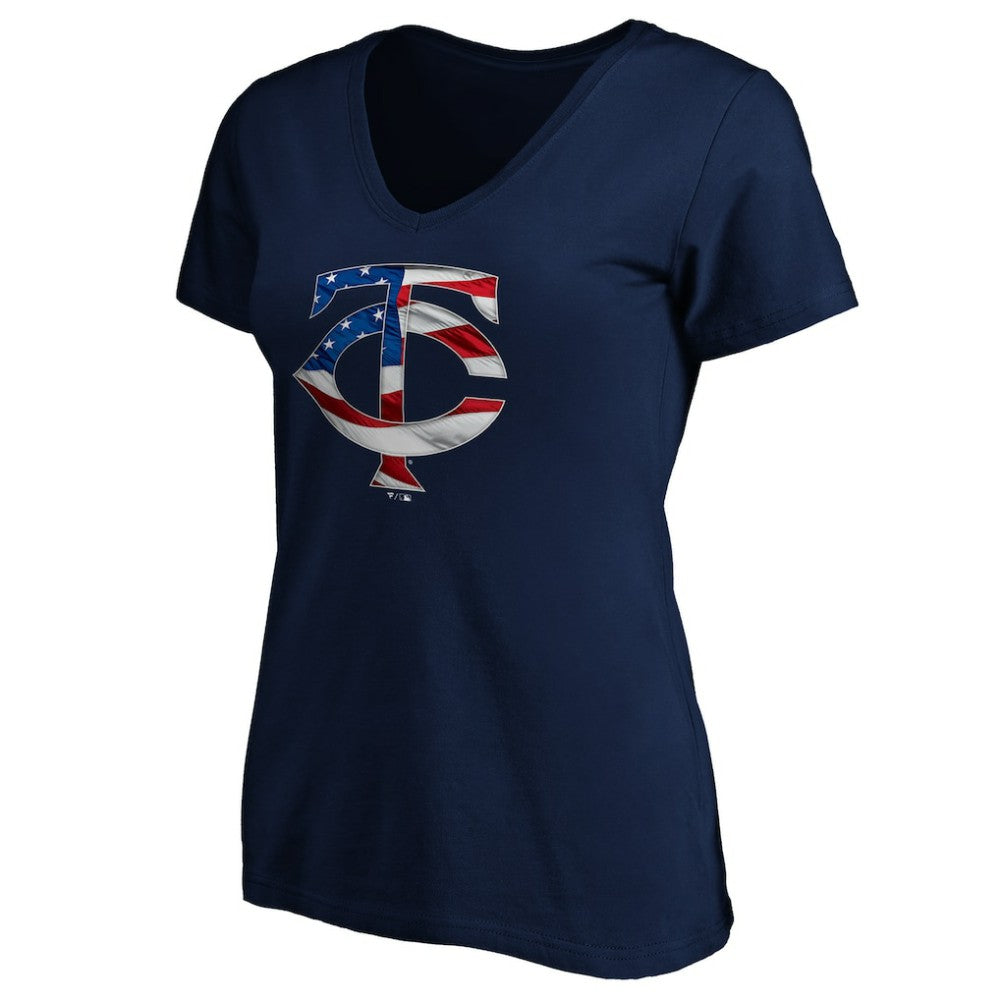 Minnesota Twins Logo Women's Banner Wave V-Neck T-Shirt | MLB US