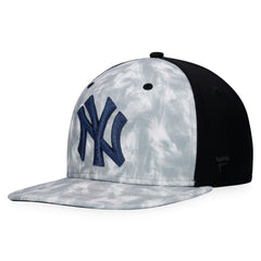 New York Yankees Majestic Smoke Dye Snapback Hat | MLB Shop