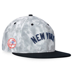 New York Yankees Fanatics Smoke Dye Fitted Hat | MLB US