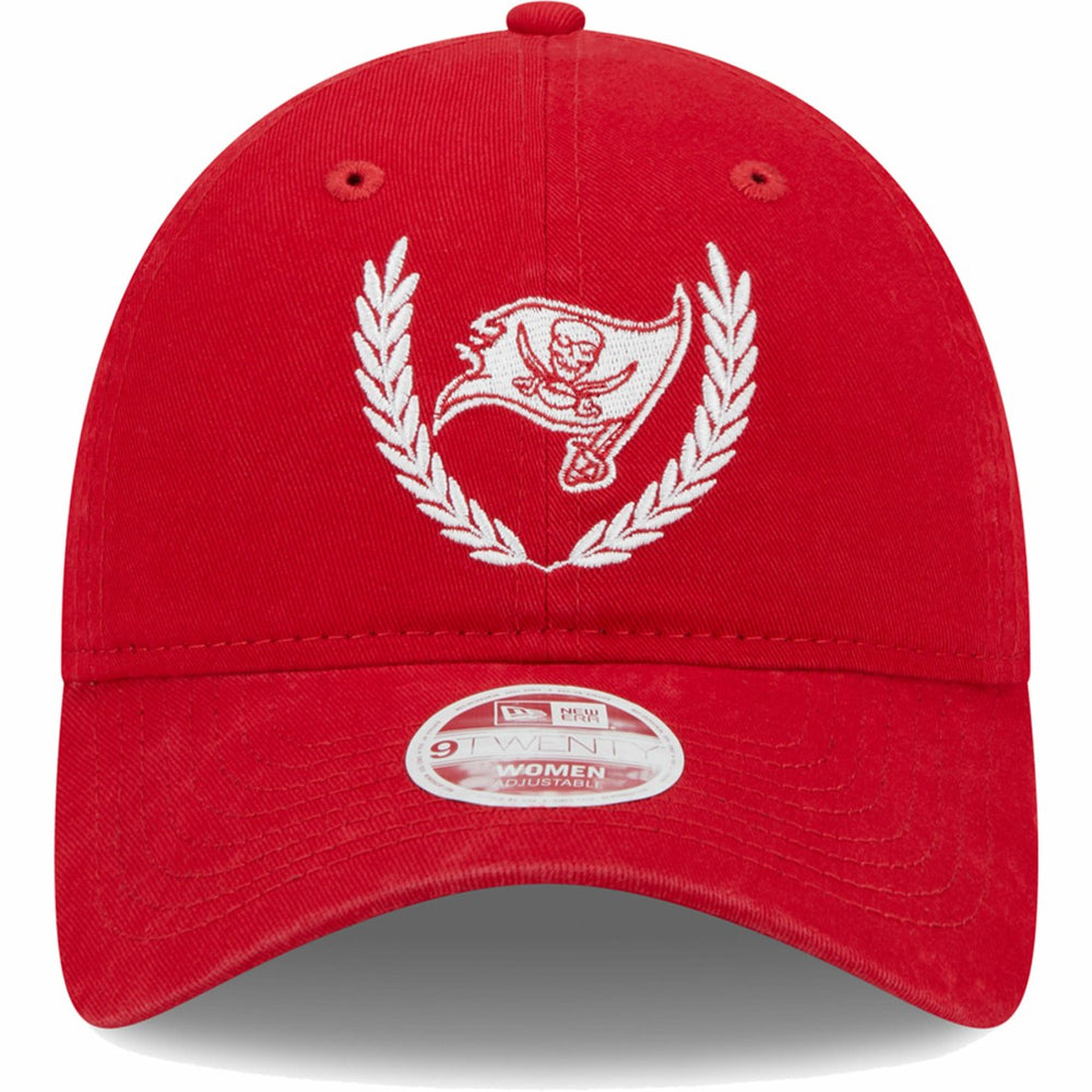 Tampa Bay Buccaneers New Era Women's Leaves 9TWENTY Adjustable Hat