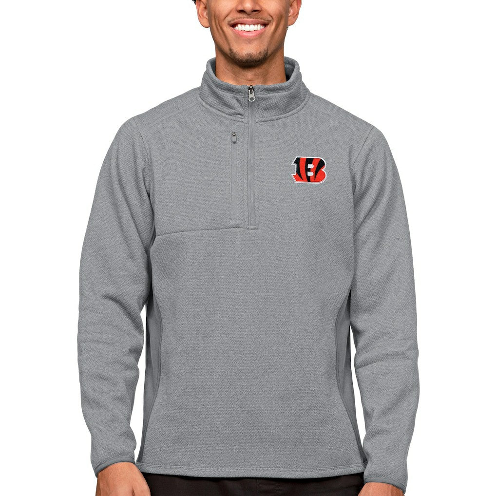Cincinnati Bengals  Antigua Course Quarter-Zip Pullover Top