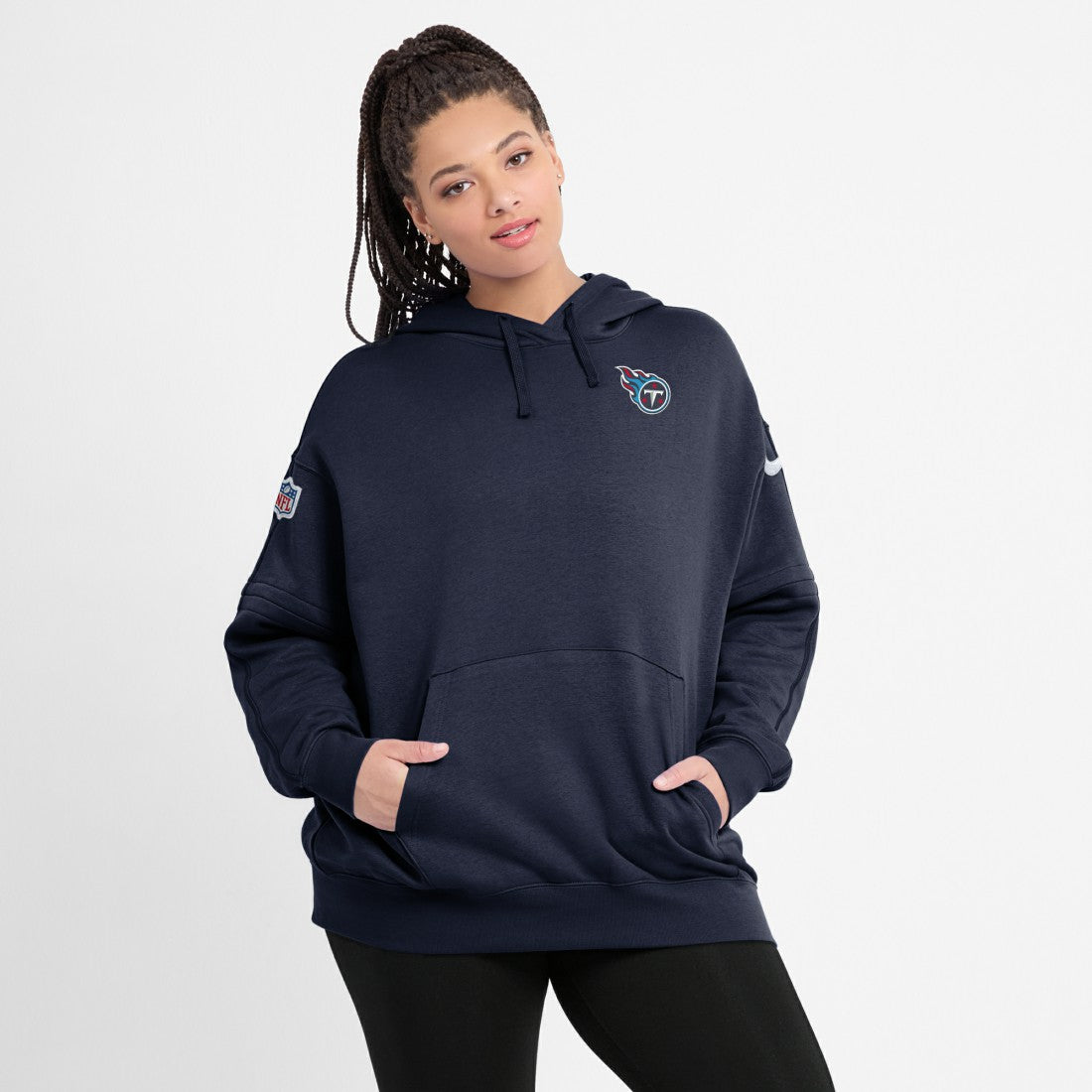 Tennessee Titans Nike Women's 2023 Sideline Club Fleece Pullover Hoodie