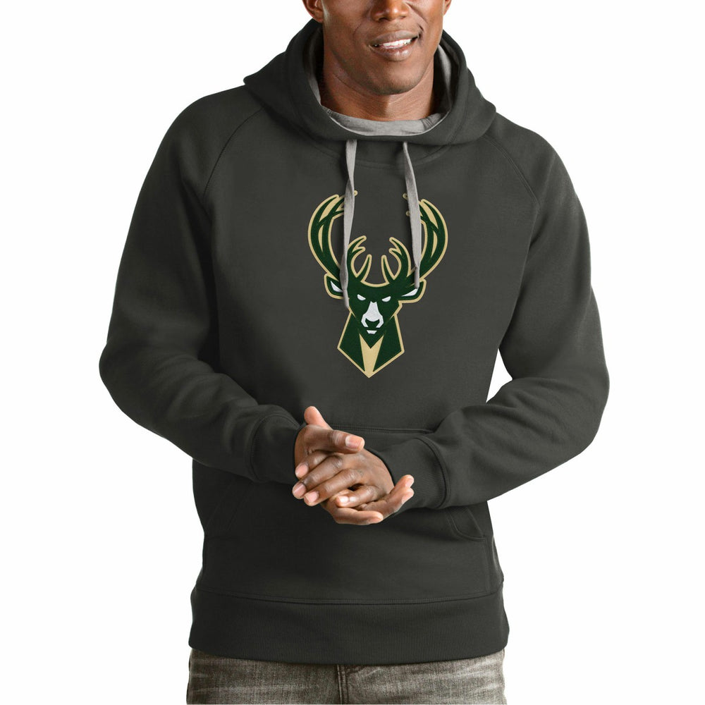 Milwaukee Bucks Antigua Team Logo Victory Pullover Hoodie Outlet