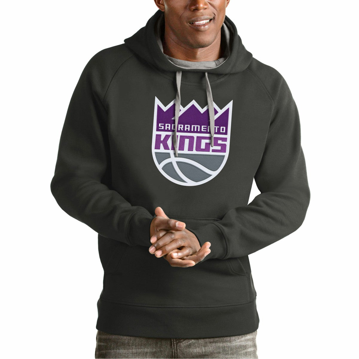 Sacramento Kings Antigua Team Logo Victory Pullover Hoodie On Sale